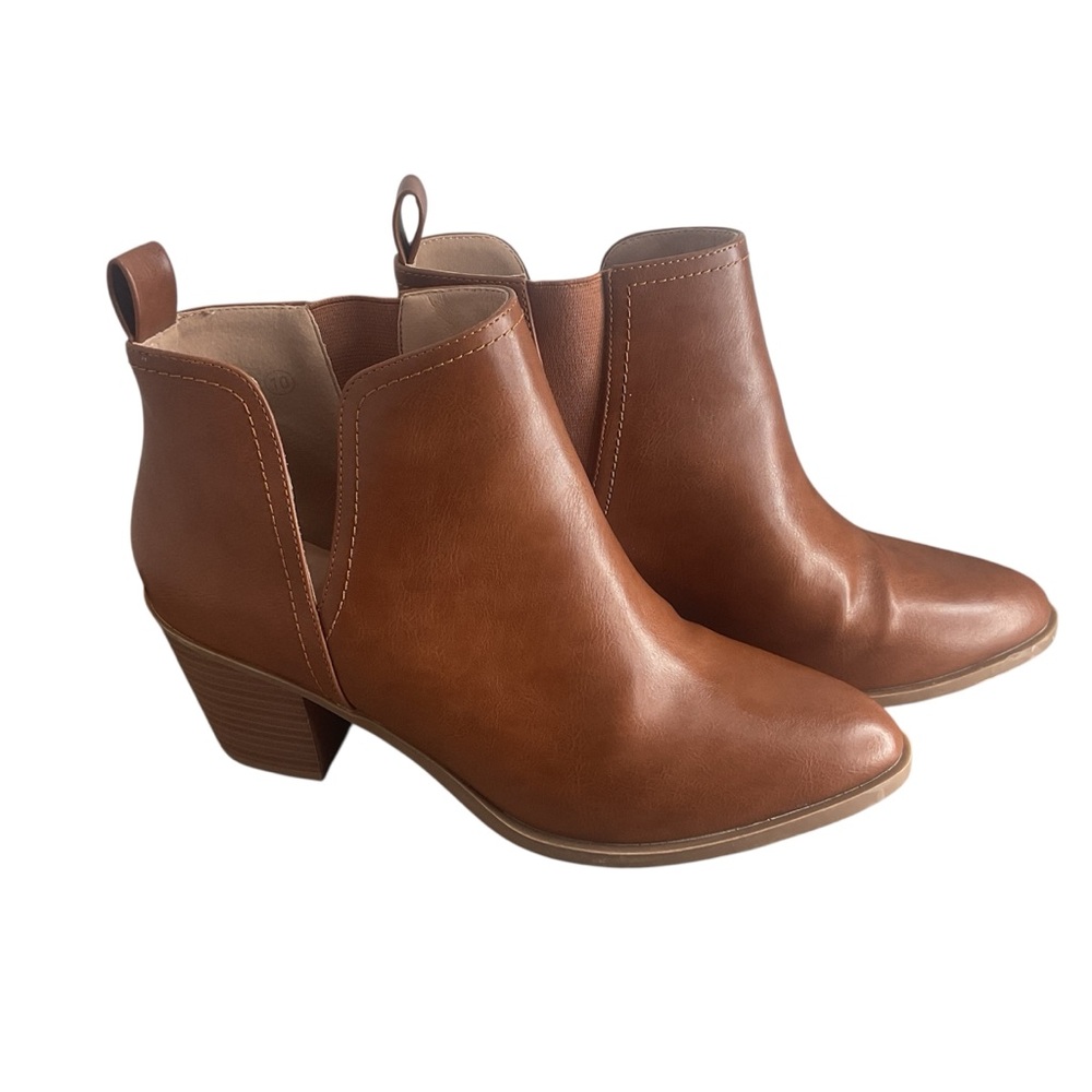 ZBY Tan Ankle  booties block heel boots sizes 10